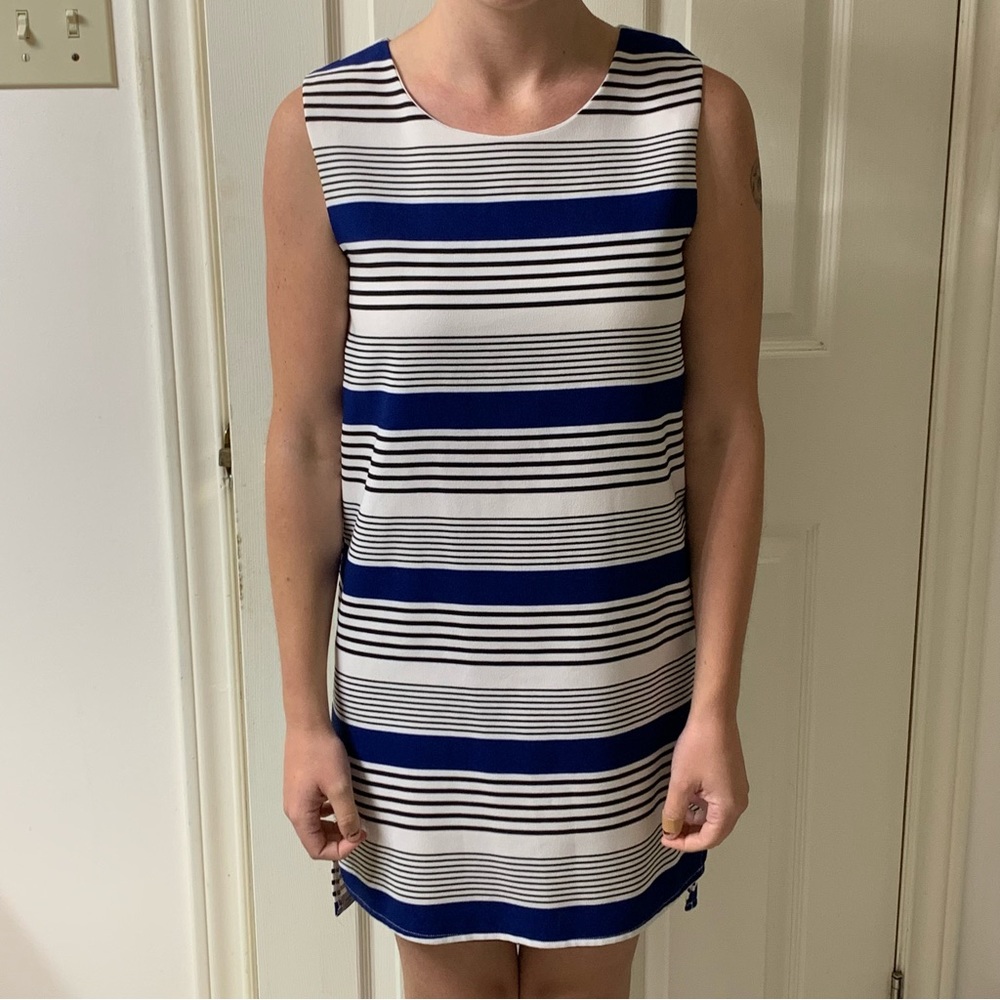 🌷3 for $25🌷Sans Souci, US XS (Fits up to US S), White & Navy Stripe Shift Dress